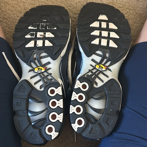 NIKE AIR MAX PLUS SHATTERED ICE SIZE 9 - Picture 2 of 6